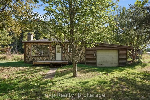 5700 17 Highway, The North Shore