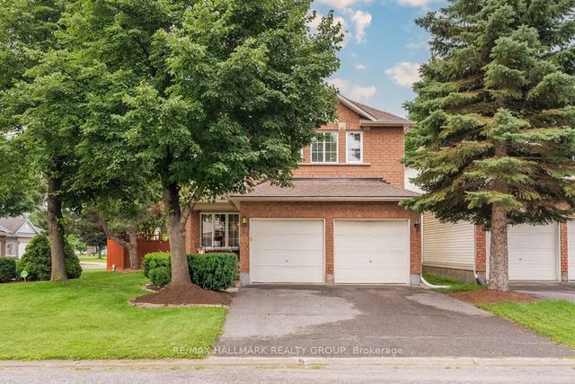 62 Wittingham Drive, Barrhaven