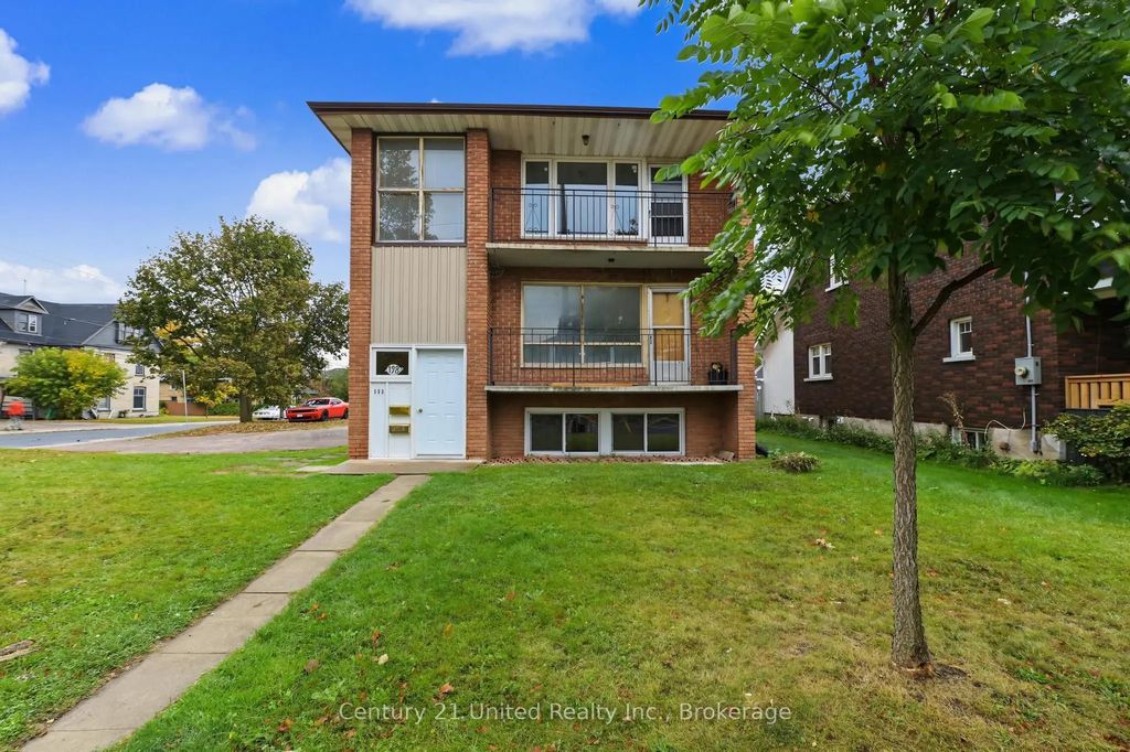 198 Aylmer Street N, Peterborough