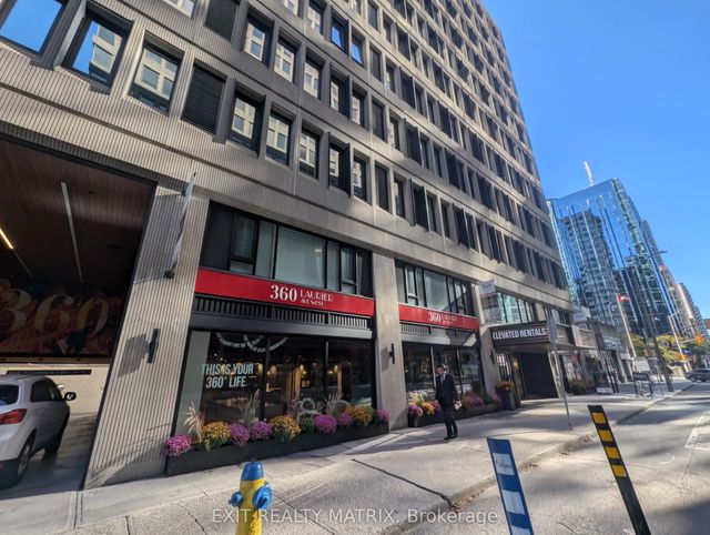 360 Laurier Avenue 1109, Ottawa Centre