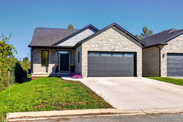 4237 Manson Lane, Lincoln