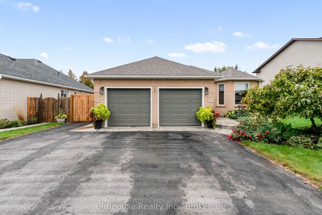 25 Kirkconnell Road, Kawartha Lakes