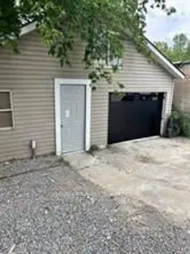 4299 Second Avenue Storage, Niagara Falls