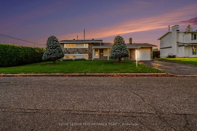 21 Pulford Crescent, Crystal Bay - Rocky Point - Bayshore