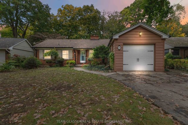 36 Braemar Crescent, London North