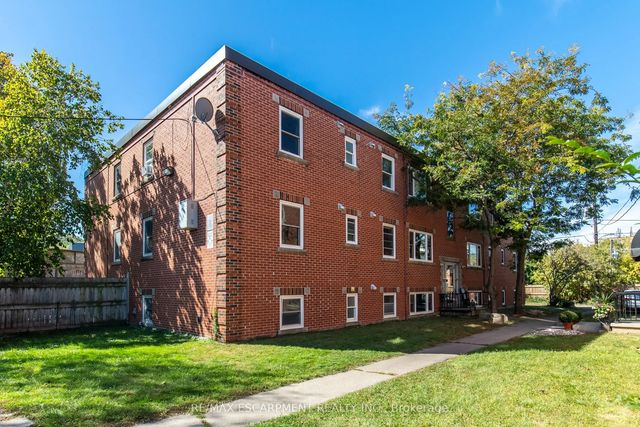 3 Applewood Avenue 1, Hamilton