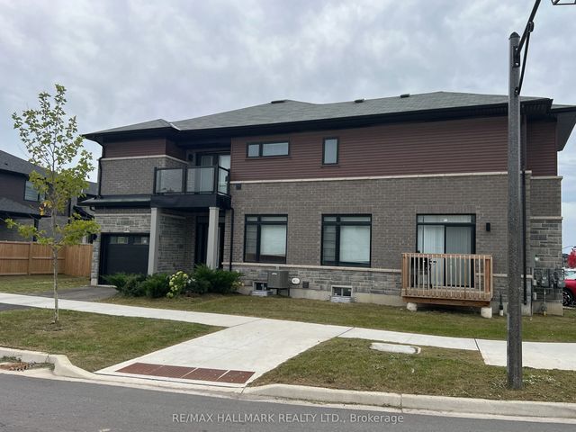 185 Longboat Run W, Brantford