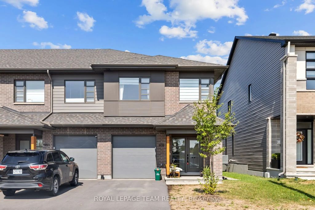 978 Acoustic Way, Blossom Park - Airport and Area