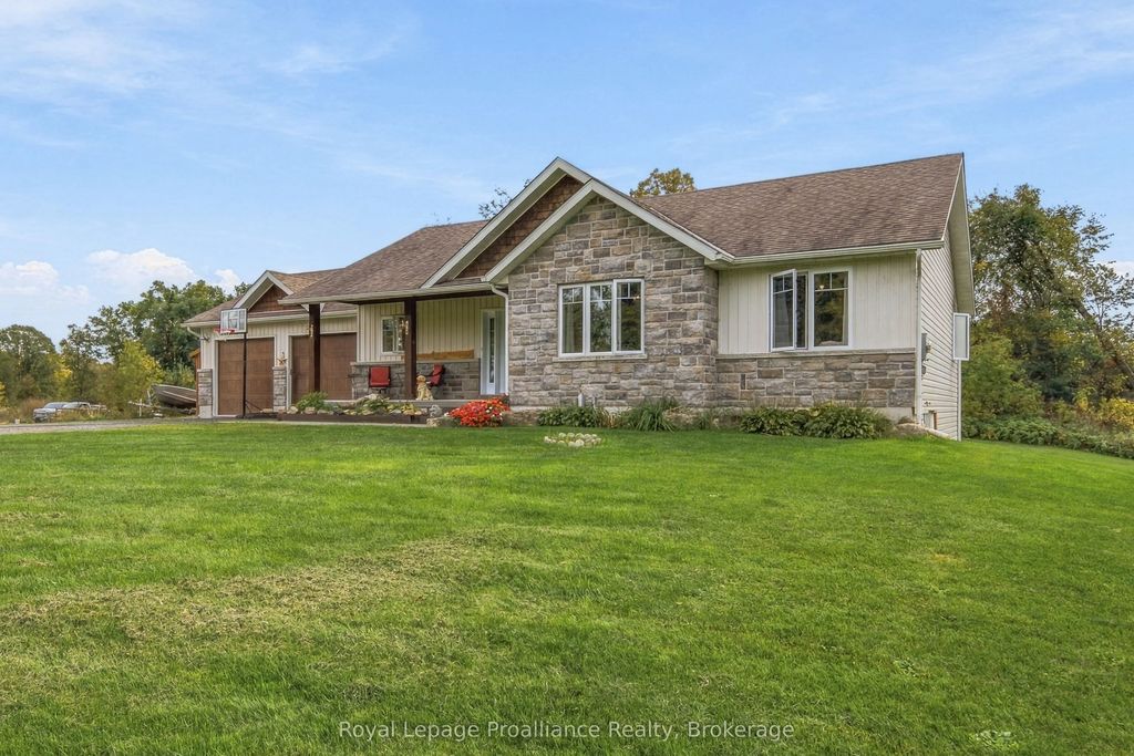 1390a Mudcat Road, Belleville