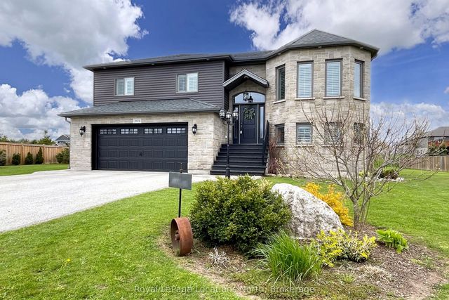 204 Mactay Drive, Chatsworth