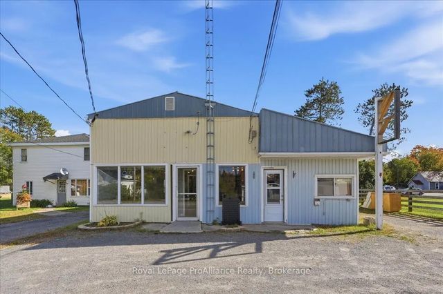 12269 Highway 41 Highway, Addington Highlands