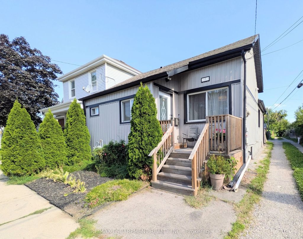 7 Campbell Avenue, Hamilton