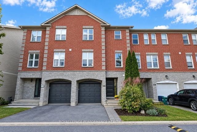 141 Arcola Private, Overbrook - Castleheights and Area