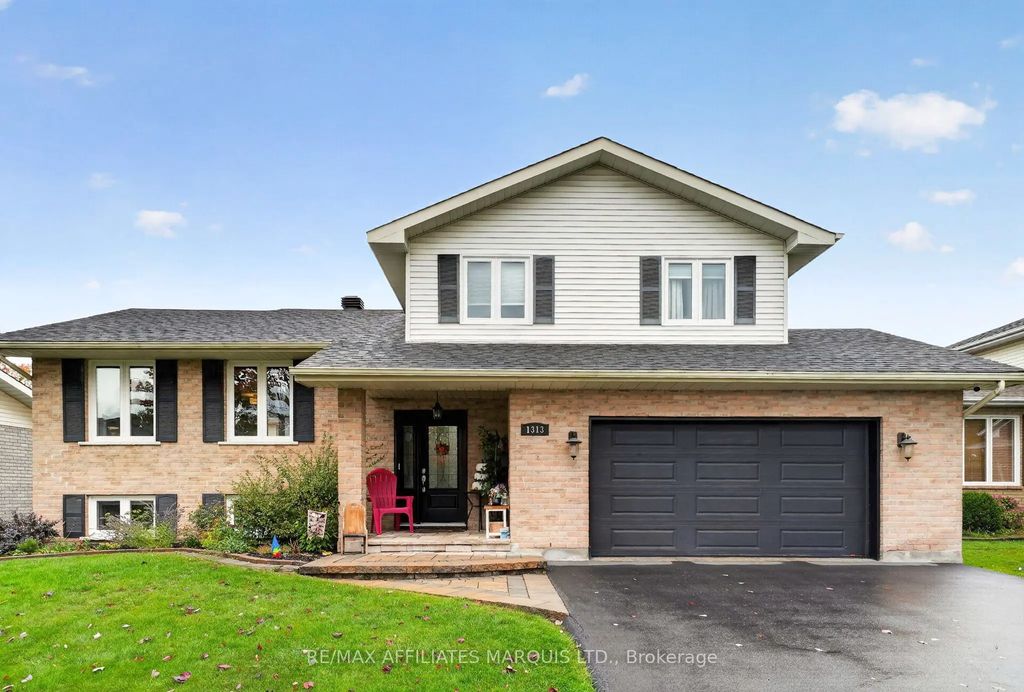 1313 Stormont Drive, Cornwall