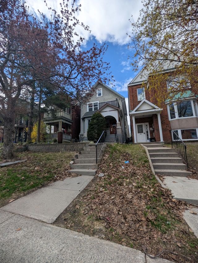 44 Spadina Avenue Unit 2, West Centre Town