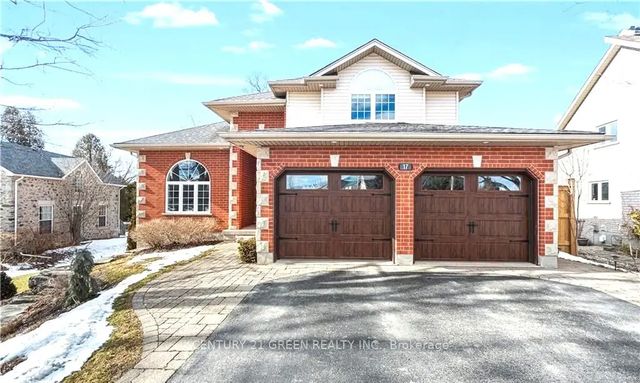 17 Jean Anderson Crescent Lower, Guelph