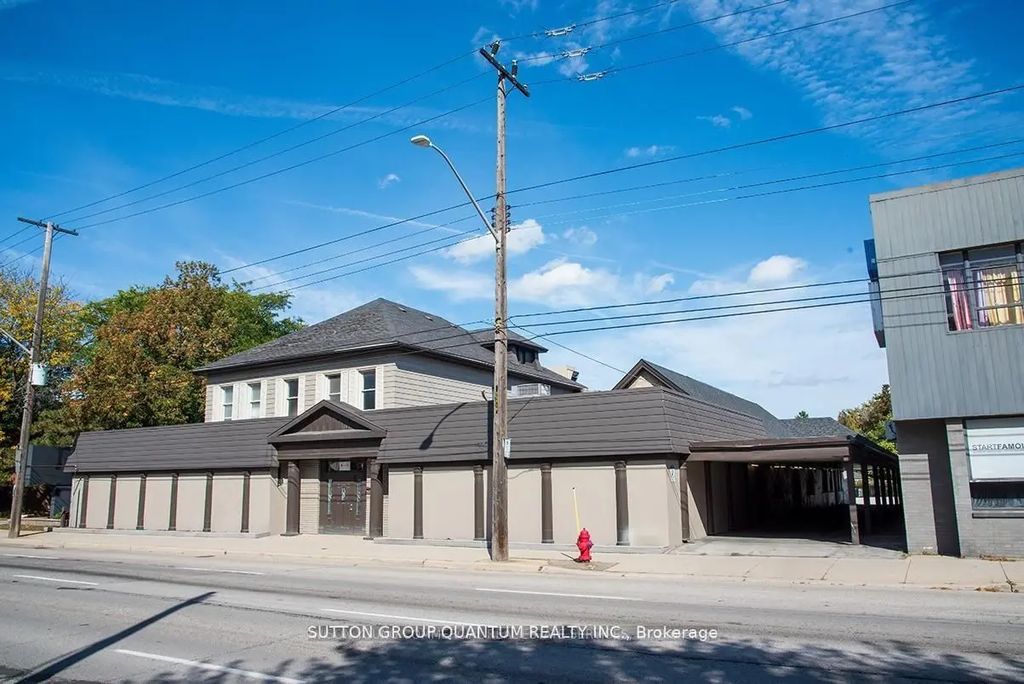 615 Main Street E, Hamilton