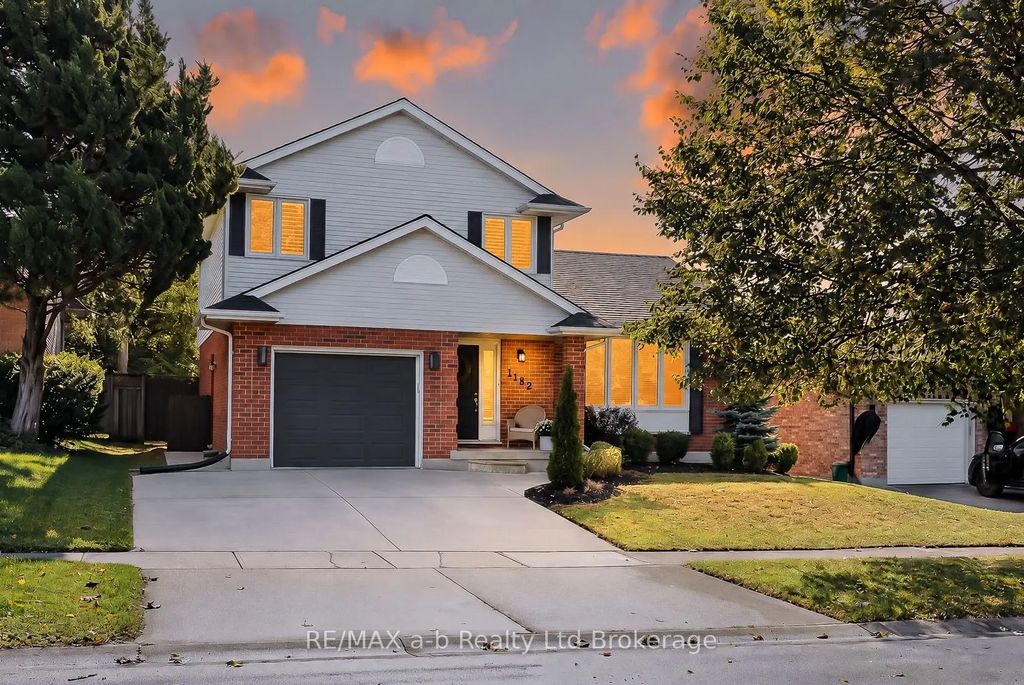 1182 Sprucedale Road, Woodstock