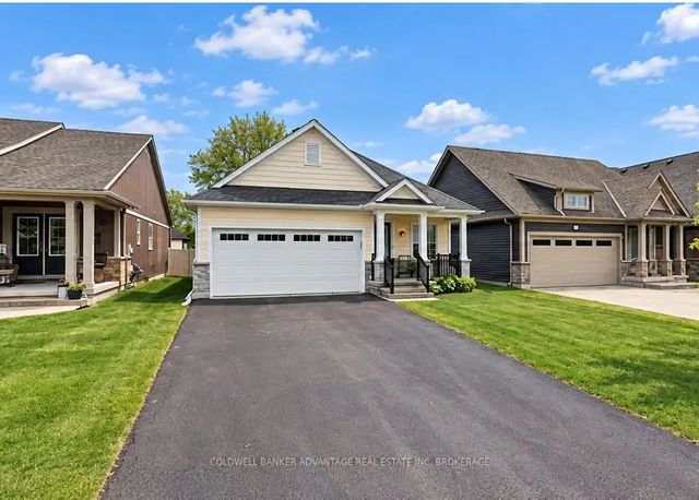 284 Classic Avenue, Welland