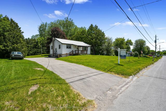40 Whites Road, Quinte West