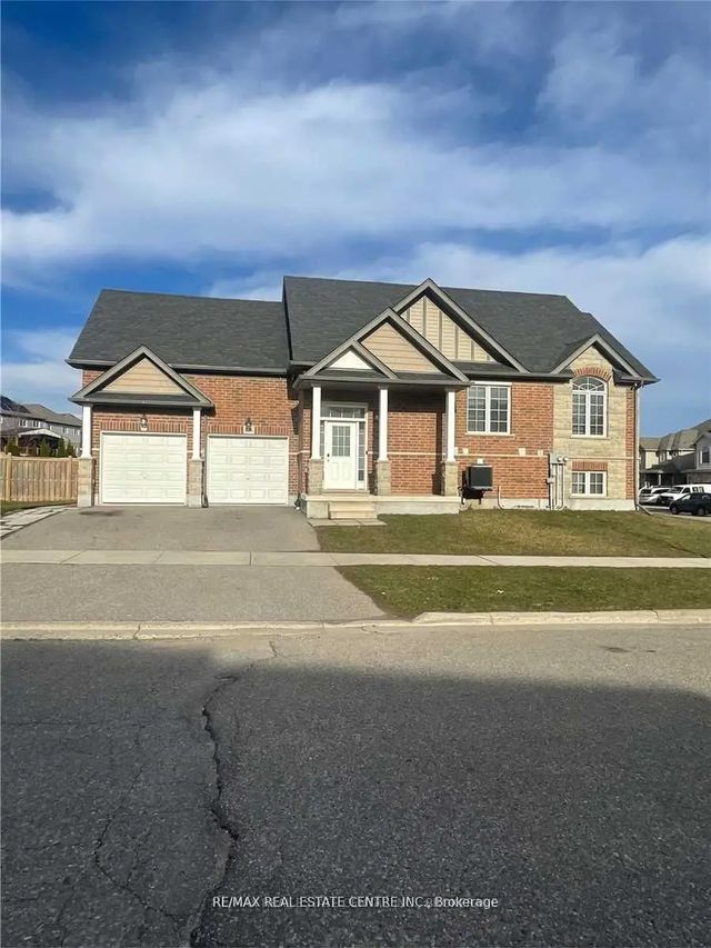196 Woodbine Avenue A, Kitchener