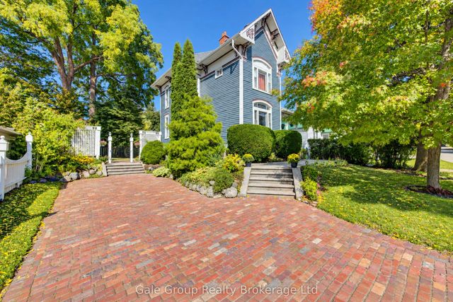551 Grant Street, Woodstock