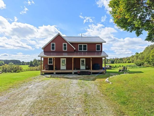 2111 Four Mile Lake Road, North Bay