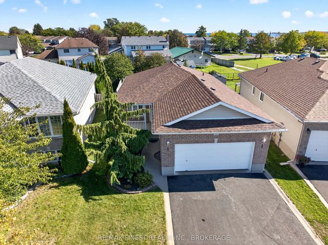 145 Macdougall Drive, Loyalist