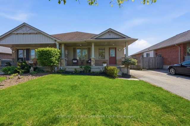 30 Pear Tree Avenue, St. Thomas