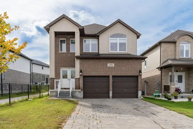3032 Doyle Drive, London South