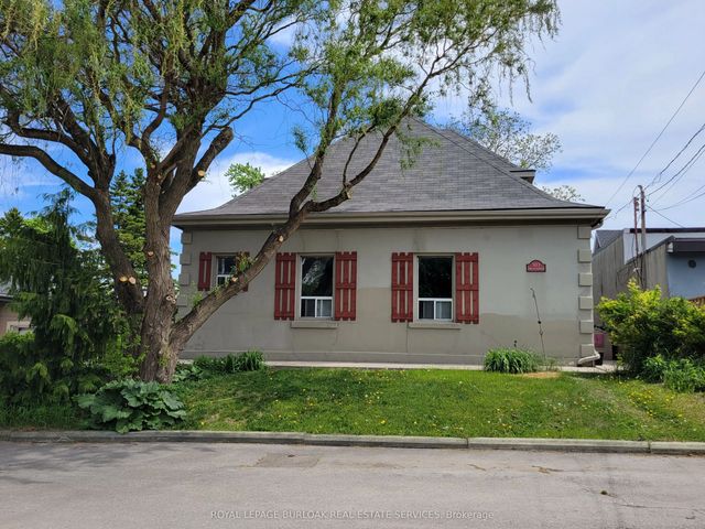 303 East 19 Street 1, Hamilton