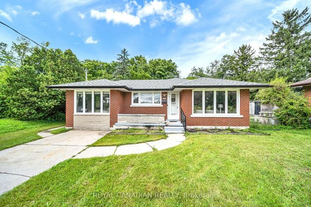 284 Cedar Crescent, Cambridge
