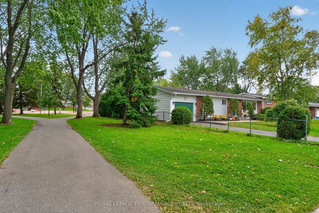 21 Millbrook Crescent, Cityview - Parkwoods Hills - Rideau Shore