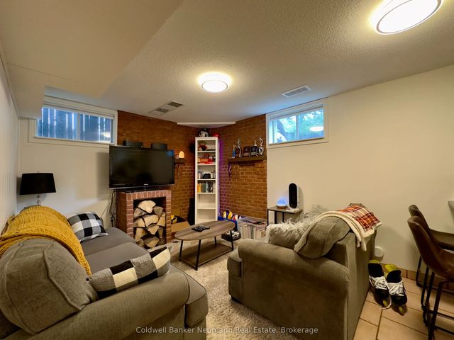 52 Renfield Street Lower, Guelph