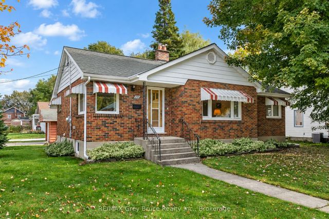 1195 4th Avenue W, Owen Sound