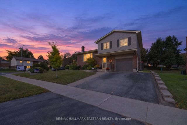 2296 Kawartha Heights Boulevard, Peterborough