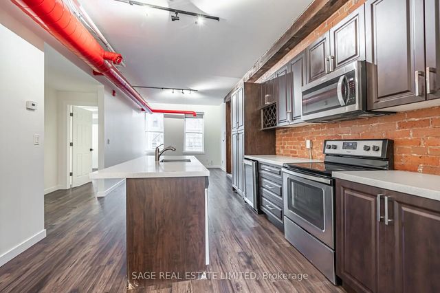 14 Cross Street 8, Hamilton
