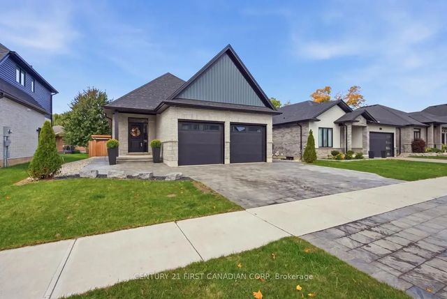 12 Briscoe Crescent, Strathroy-Caradoc