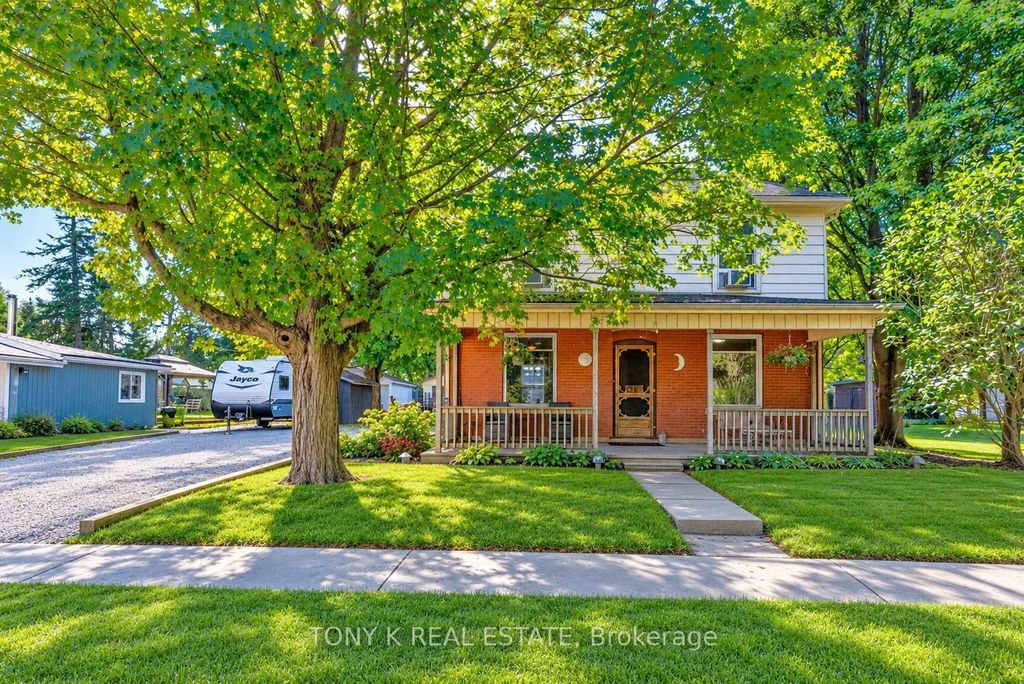 113 Freelton Road, Hamilton