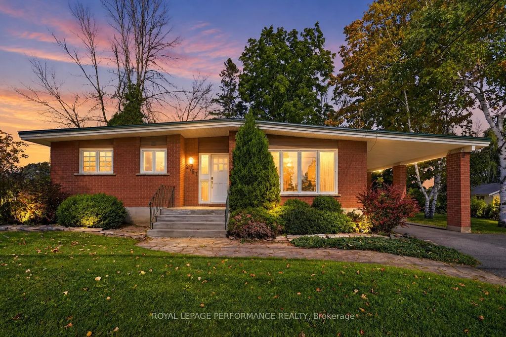 2761 Ross Avenue, Cornwall