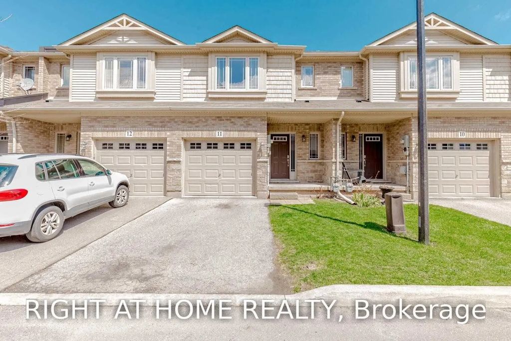 6 Chestnut Drive 11, Grimsby