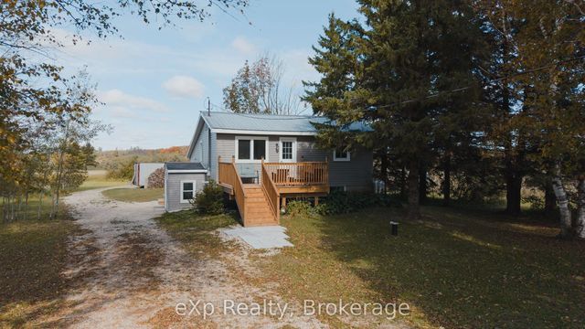 225697 Southgate 22 Road, Southgate
