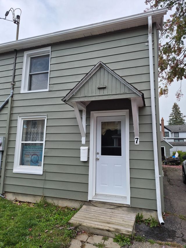 7 Dales Avenue, Brockville