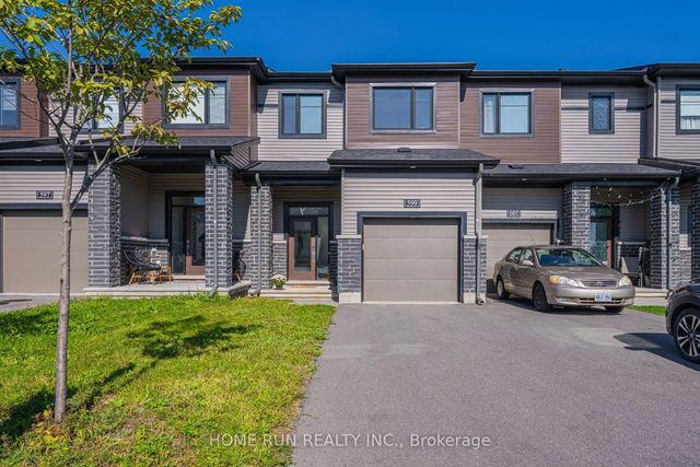 599 Lilith Street, Barrhaven