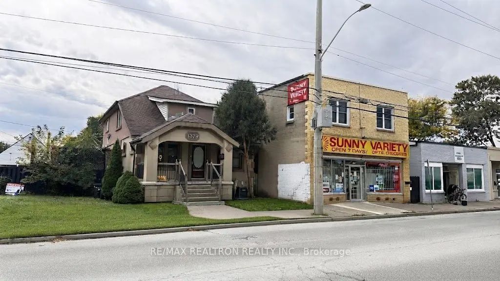 1379 Prince Road, Windsor
