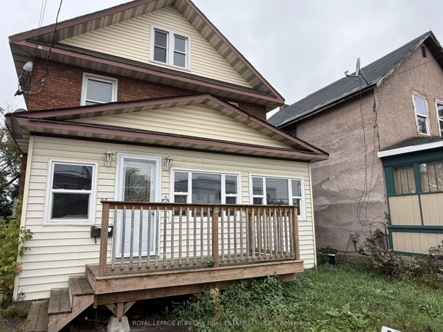 35 Albert Street E, Sault Ste Marie