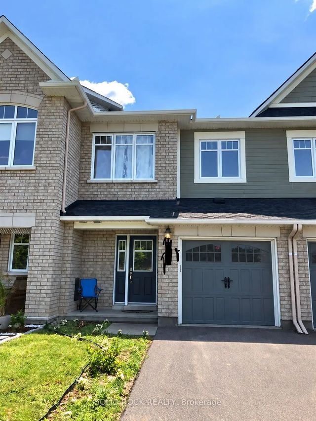 109 Mancini Way, Barrhaven
