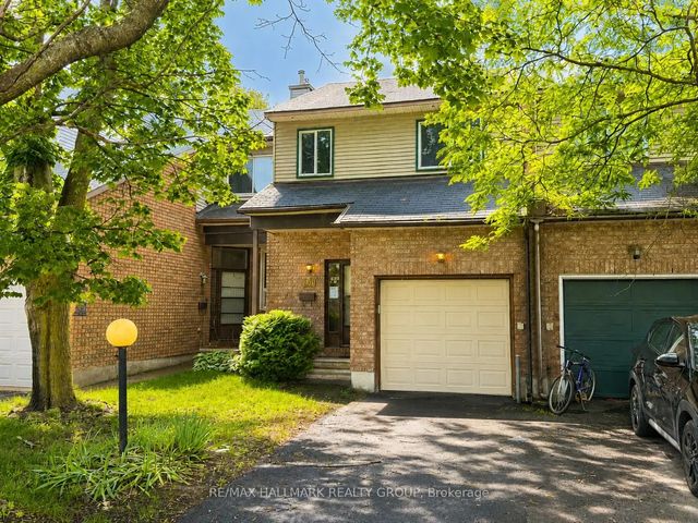 181 Tartan Drive, Barrhaven