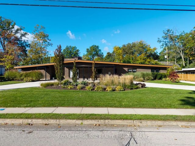 100 Marsdale Drive, St. Catharines