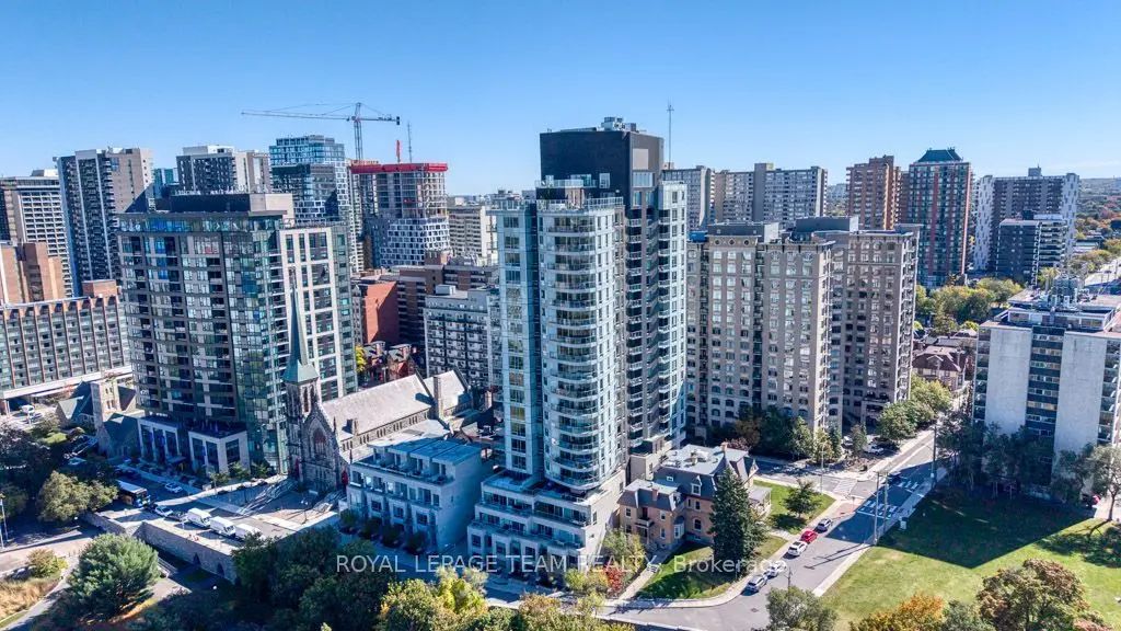 428 Sparks Street 1902, Ottawa Centre